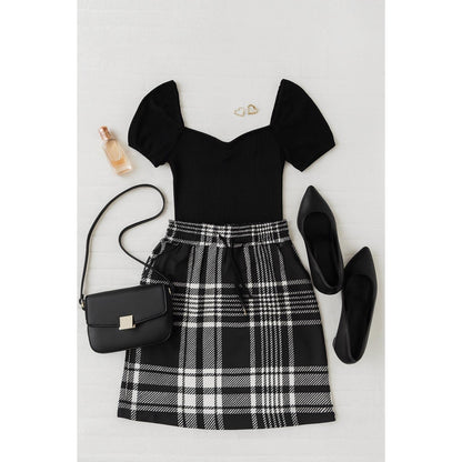 Amelia - Black And White Plaid Jogger Skirt