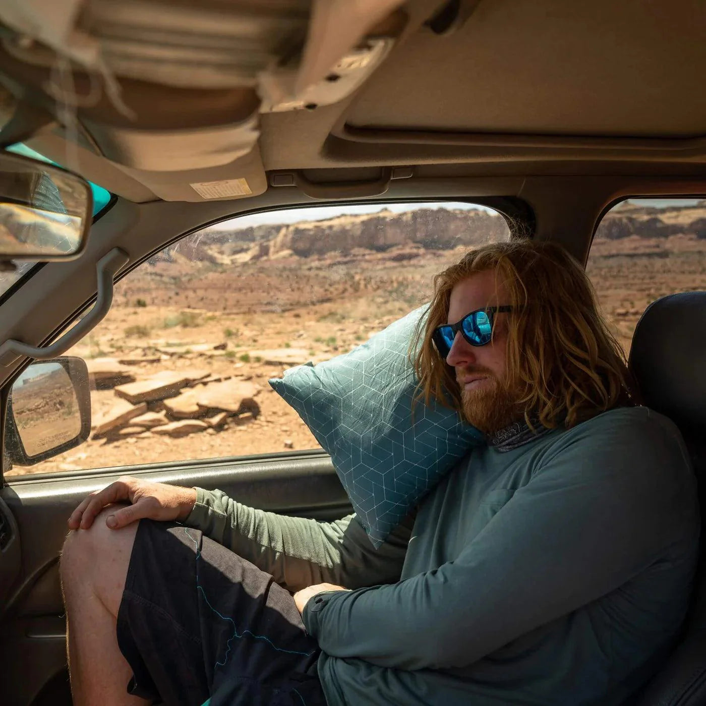 COAST™ TRAVEL PILLOW