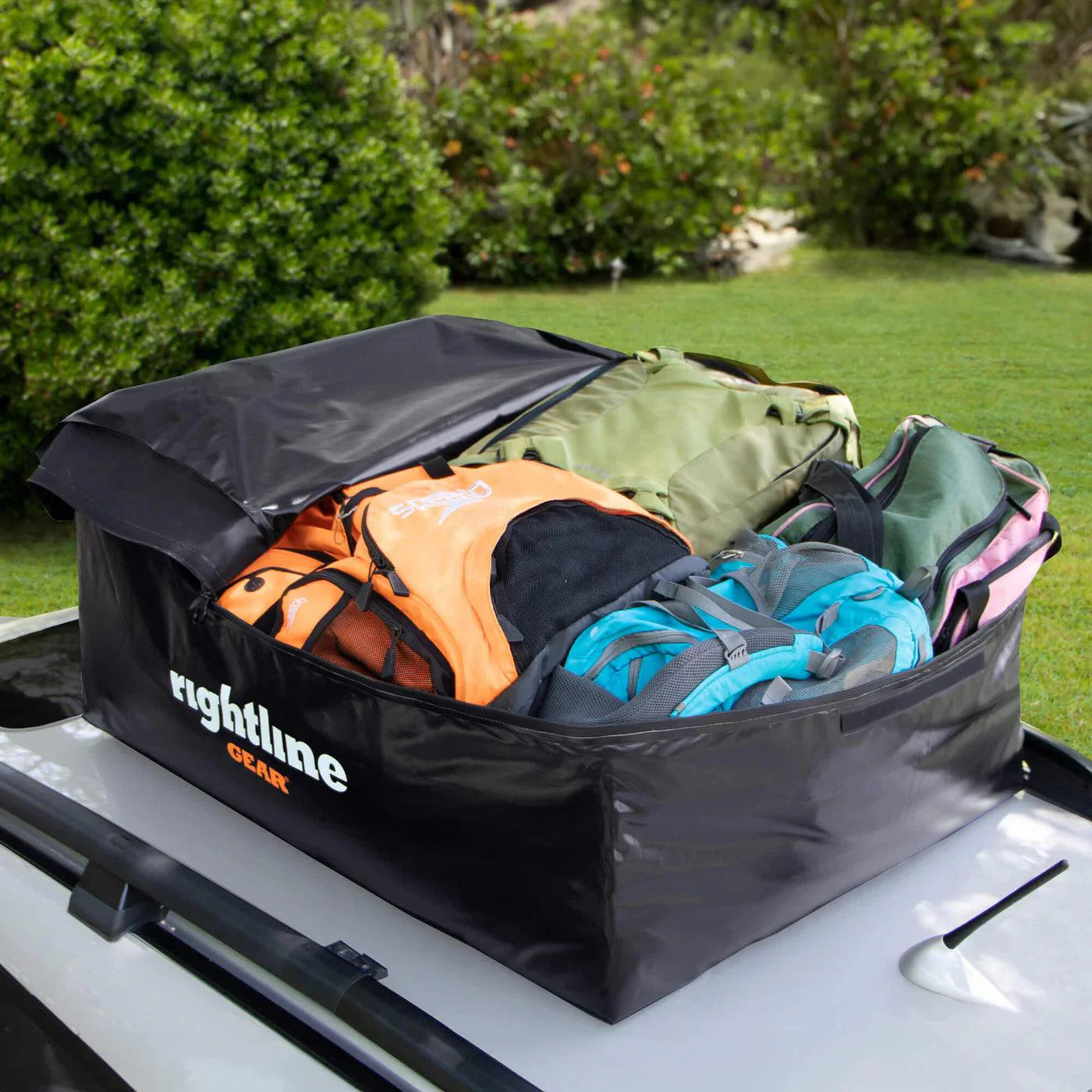 SPORT CAR TOP CARRIERS