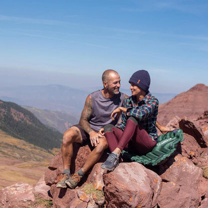 STATIC V SHORT™ SLEEPING PAD